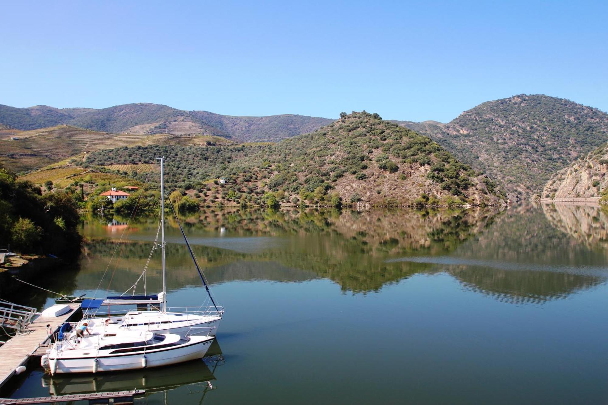 Douro Yacht Charter & Bungalows São João da Pesqueira Cameră foto