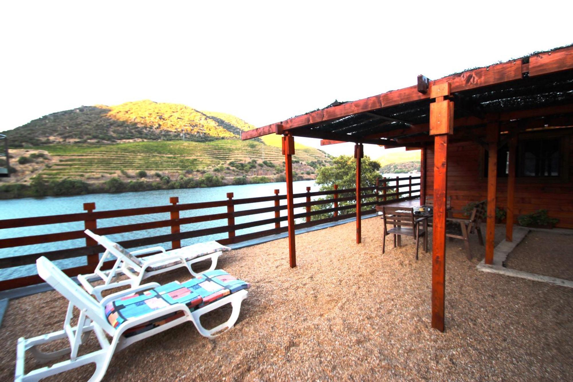 Douro Yacht Charter & Bungalows São João da Pesqueira Cameră foto
