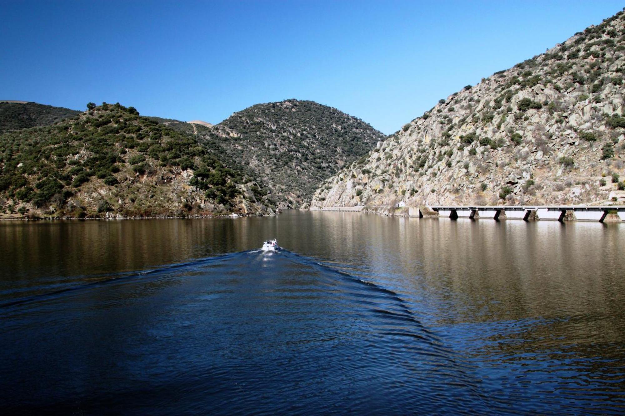 Douro Yacht Charter & Bungalows São João da Pesqueira Cameră foto